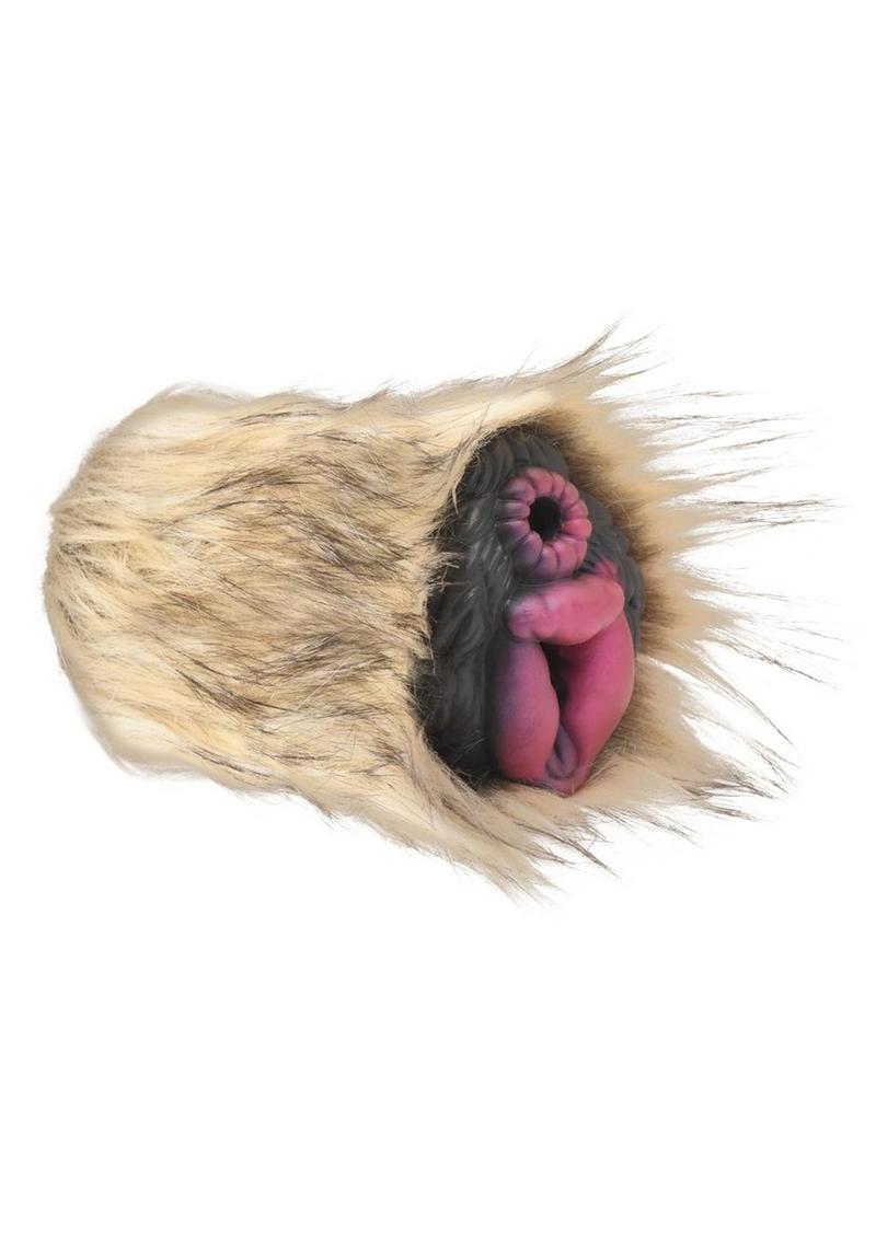 Creature Cocks She-Wolf Pussy